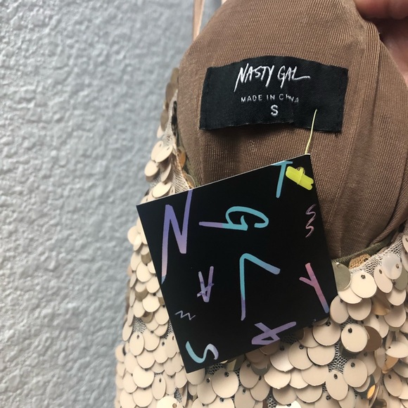 Nasty Gal Gold Top - Picture 3 of 3